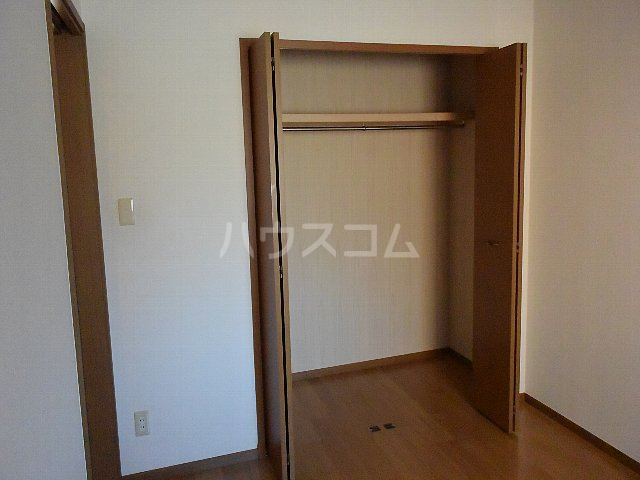 13/30 収納