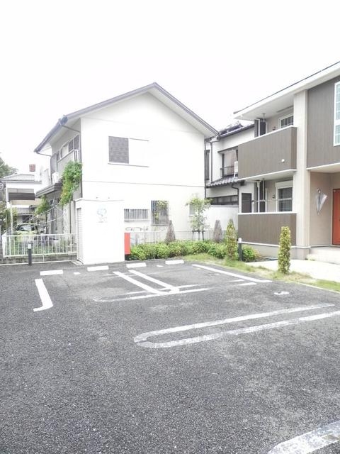 20/27 駐車場