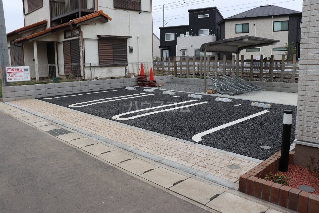 3/5 駐車場