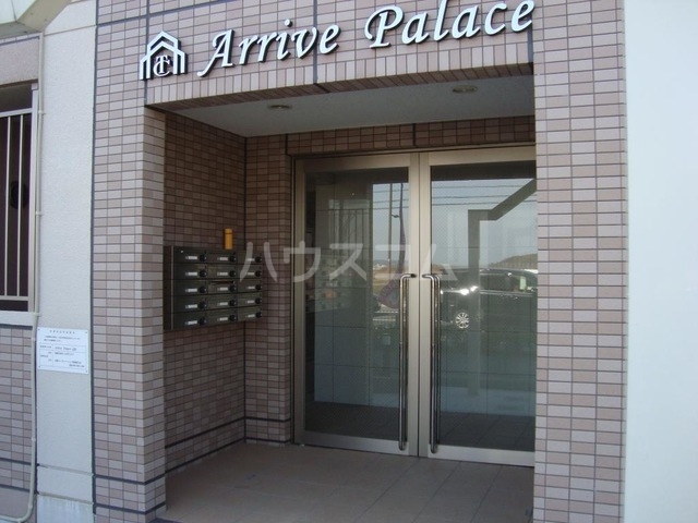 22/25 エントランス