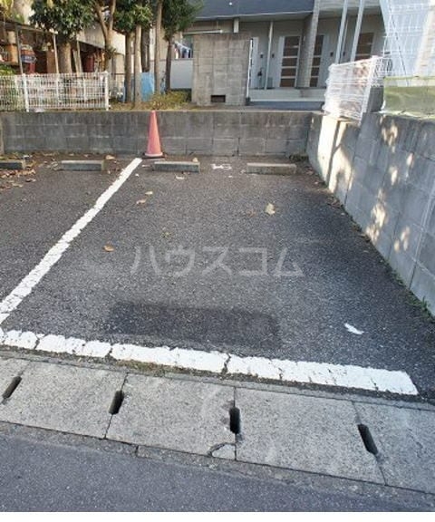 14/22 駐車場