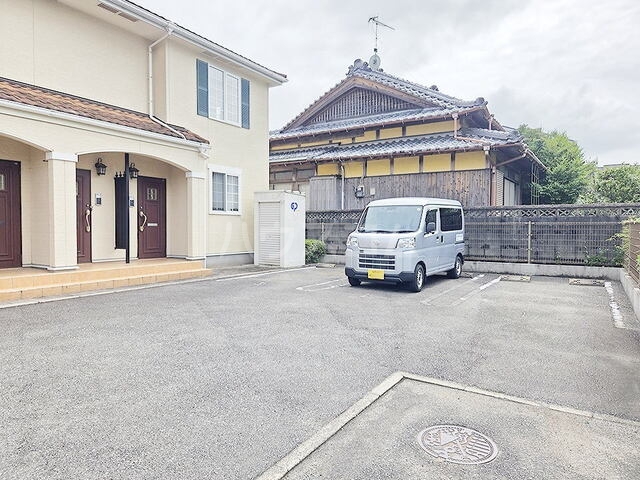 14/20 駐車場