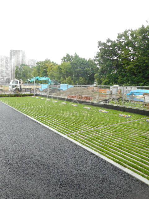 28/30 駐車場