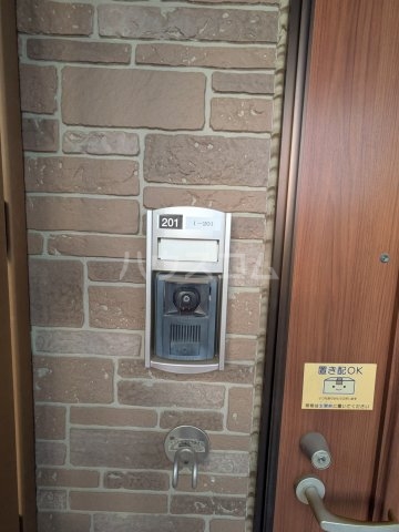 25/30 エントランス