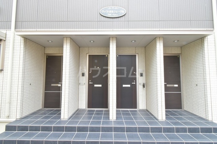 18/21 エントランス