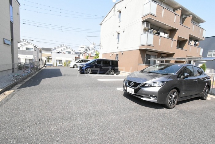 4/7 駐車場