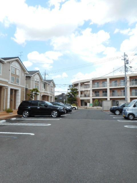 15/23 駐車場