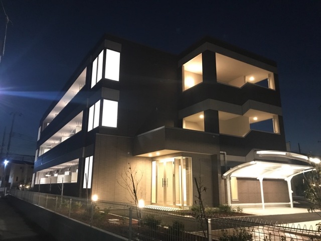 18/29 エントランス