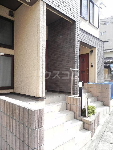 2/3 エントランス