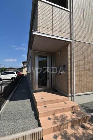 17/18 エントランス