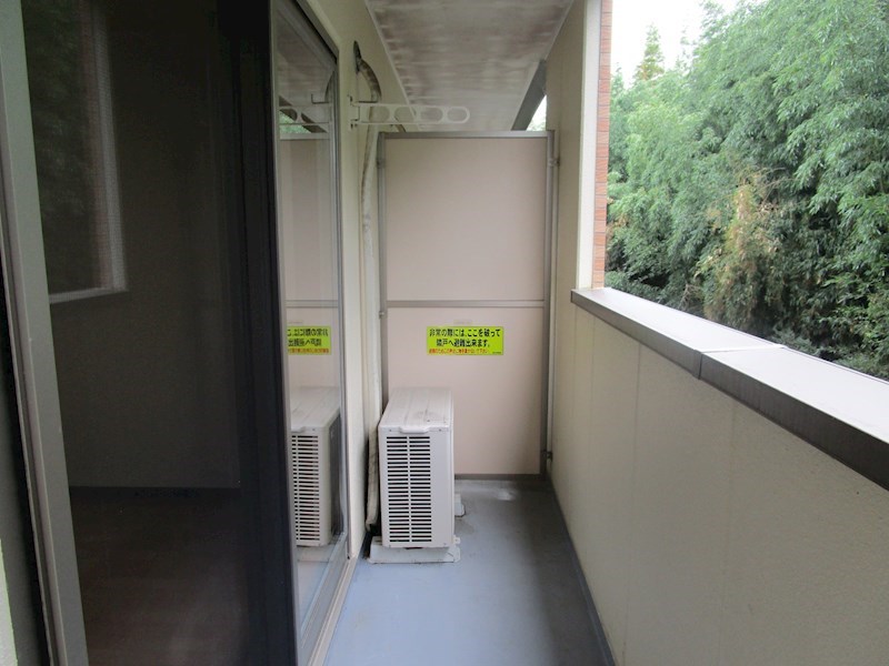 23/30 バルコニー