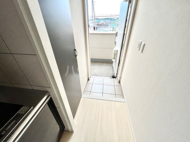 18/27 バルコニー