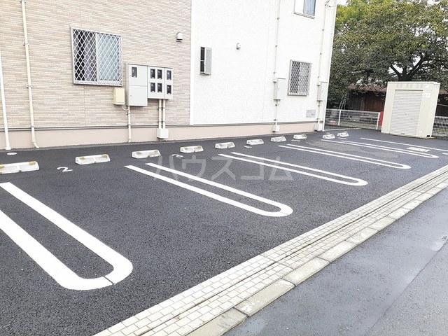 2/6 駐車場