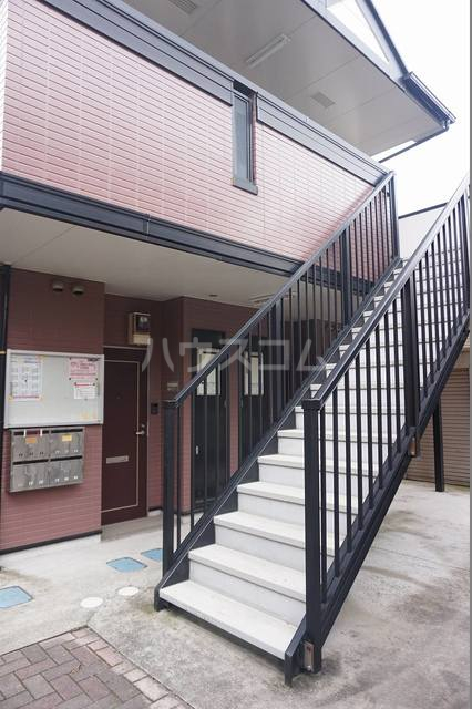 13/22 エントランス