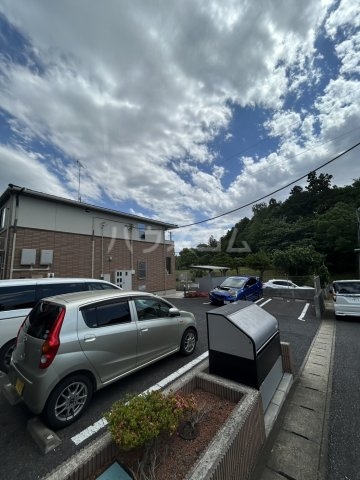 23/30 駐車場