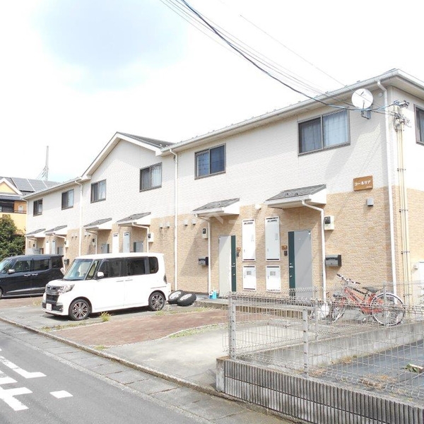 13/15 エントランス