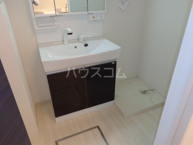 13/30 洗面
