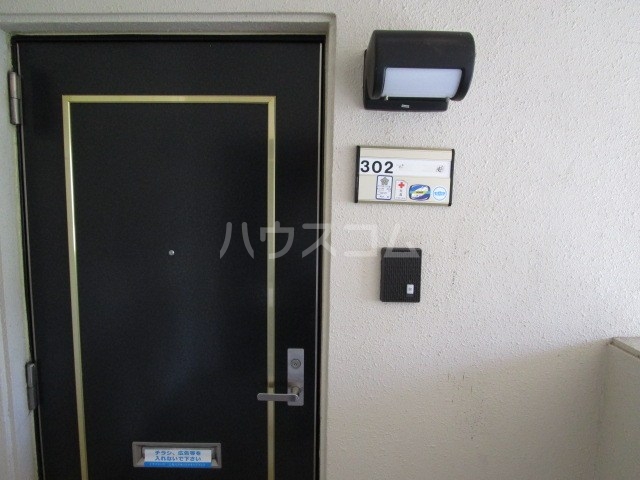 16/30 玄関