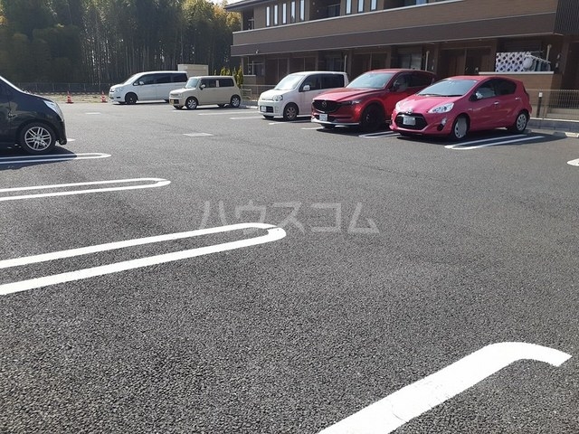 14/20 駐車場