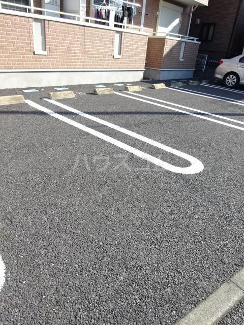 20/28 駐車場