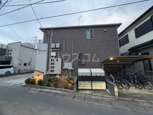 27/30 駐車場