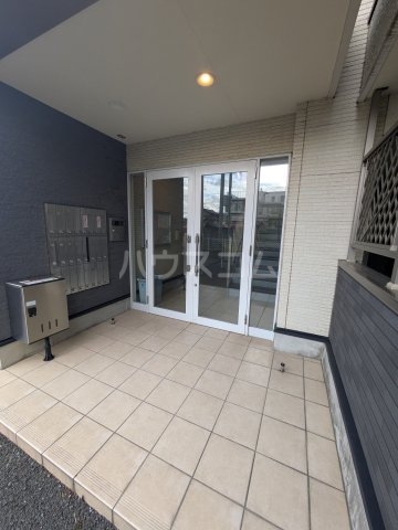 26/30 エントランス