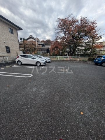 28/30 駐車場