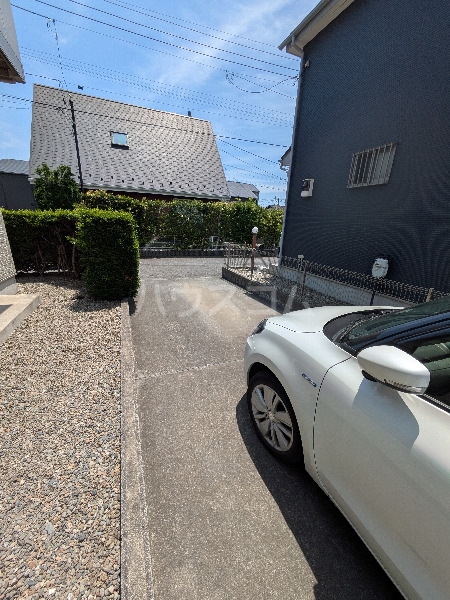 25/30 駐車場