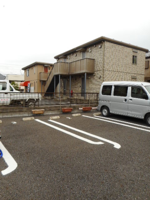 27/30 駐車場