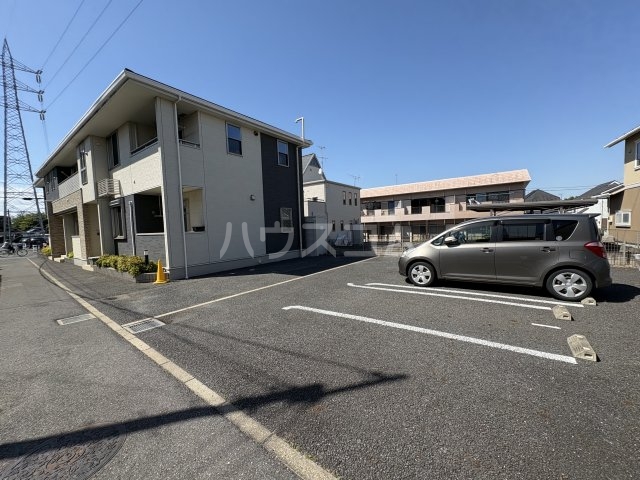 28/30 駐車場