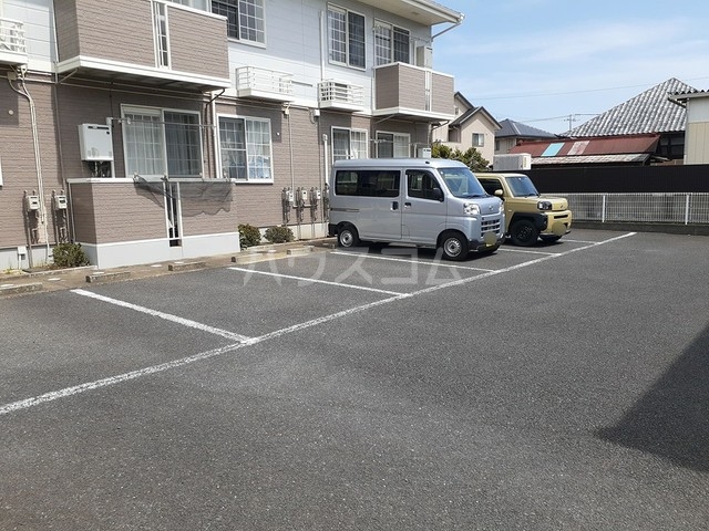 14/20 駐車場