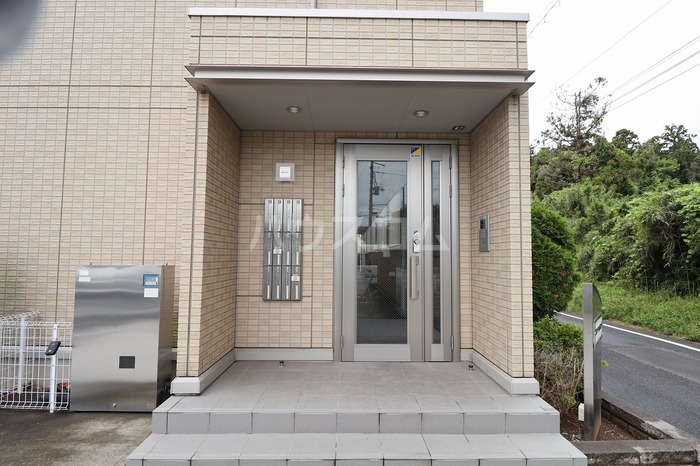 19/22 エントランス