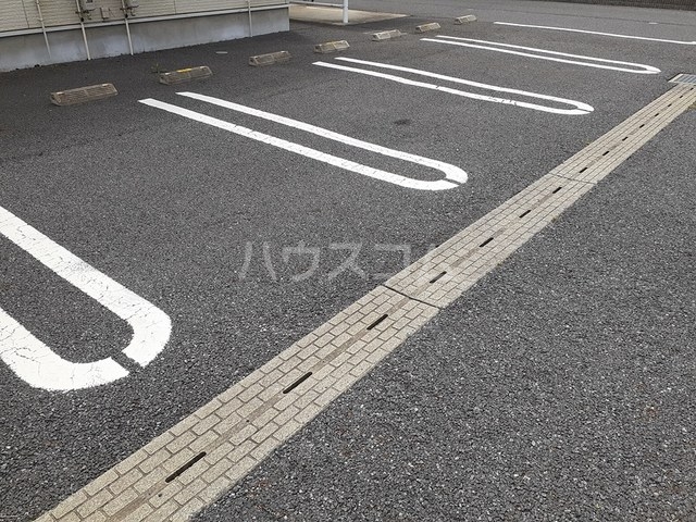 14/20 駐車場