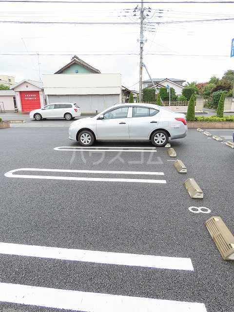 15/23 駐車場