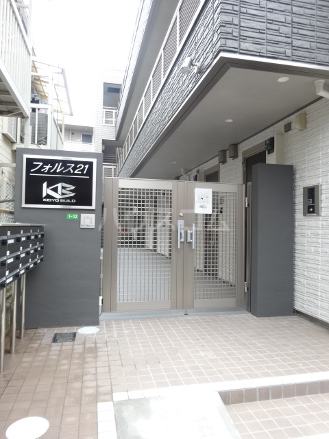 3/7 エントランス