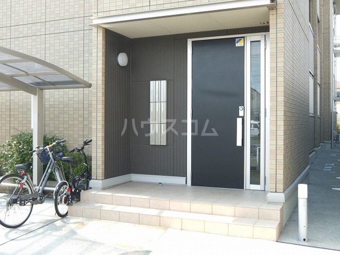 15/19 エントランス