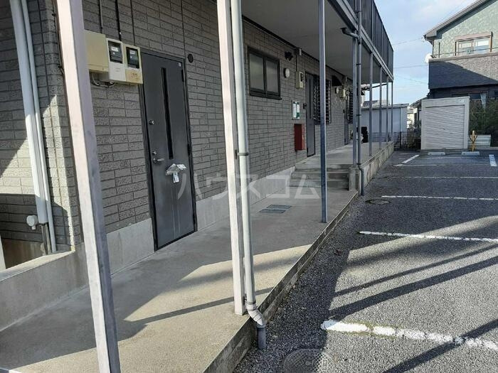 19/22 エントランス