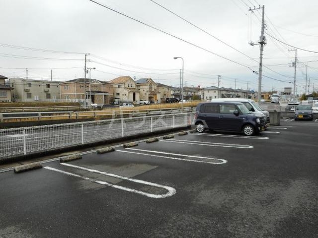 14/20 駐車場