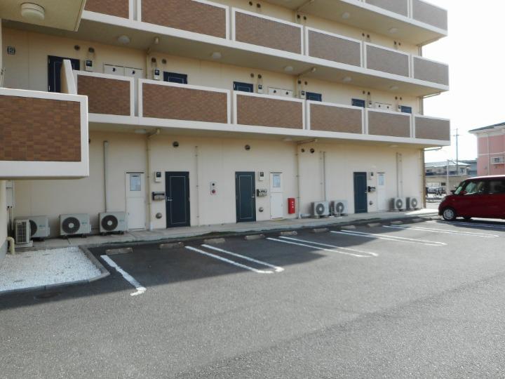 14/20 駐車場