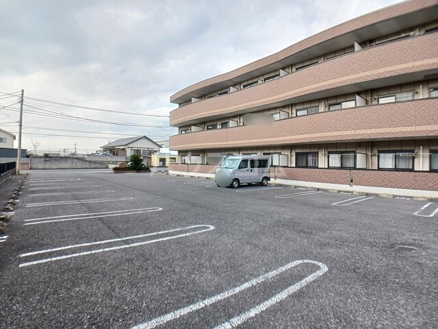 15/23 駐車場