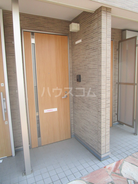 24/29 エントランス