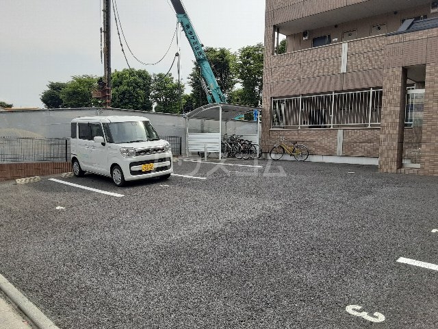 21/25 駐車場