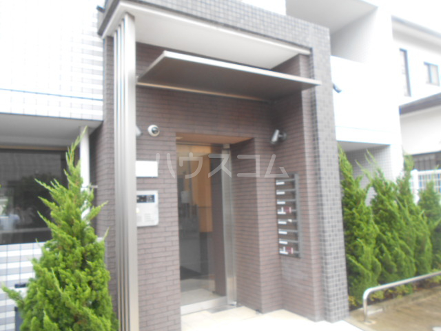 3/7 エントランス