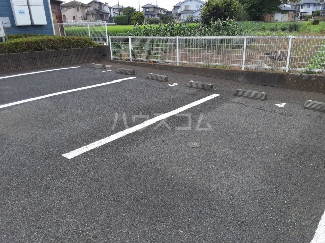 17/23 駐車場