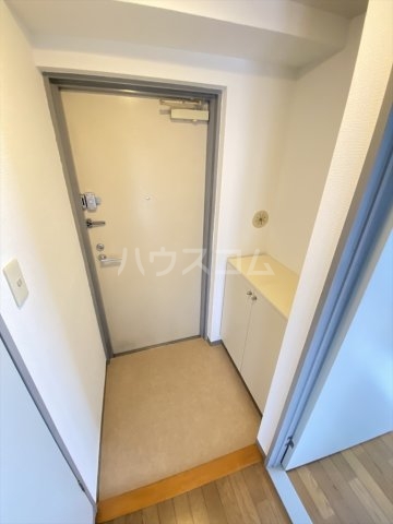 13/30 玄関