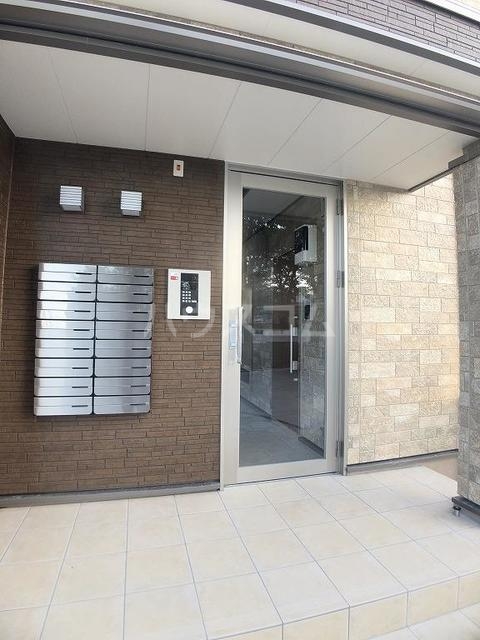 14/20 エントランス