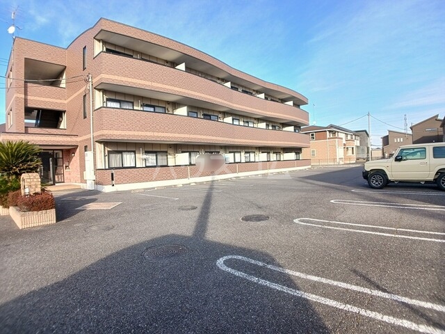 15/23 駐車場