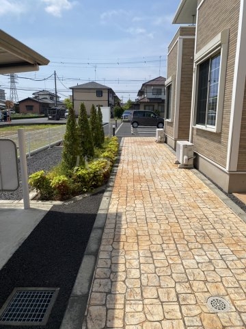 24/30 エントランス