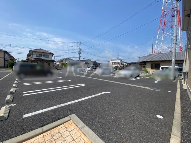 28/30 駐車場