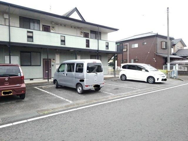 15/27 駐車場